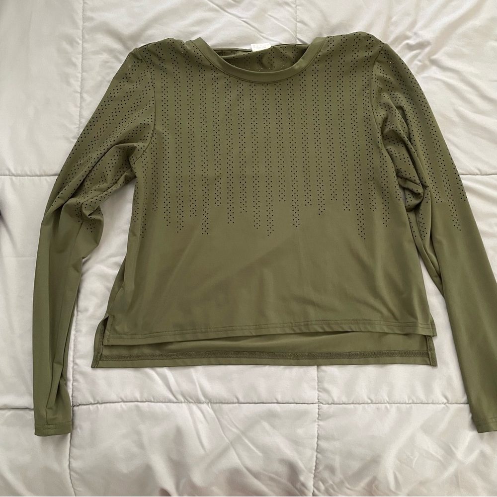 Zyia cropped workout long sleeve